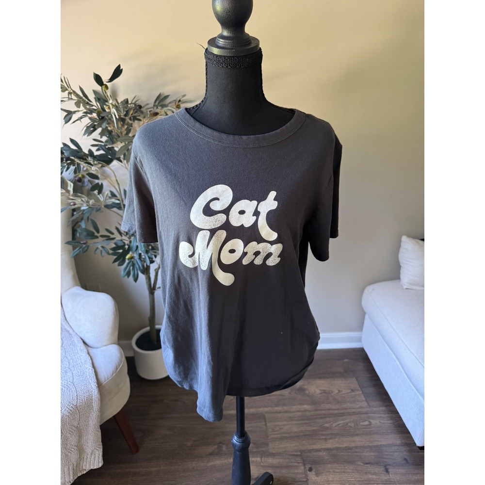 Old Navy Everywear Cat Mom Graphic T-Shirt Gray Short Sleeve Large